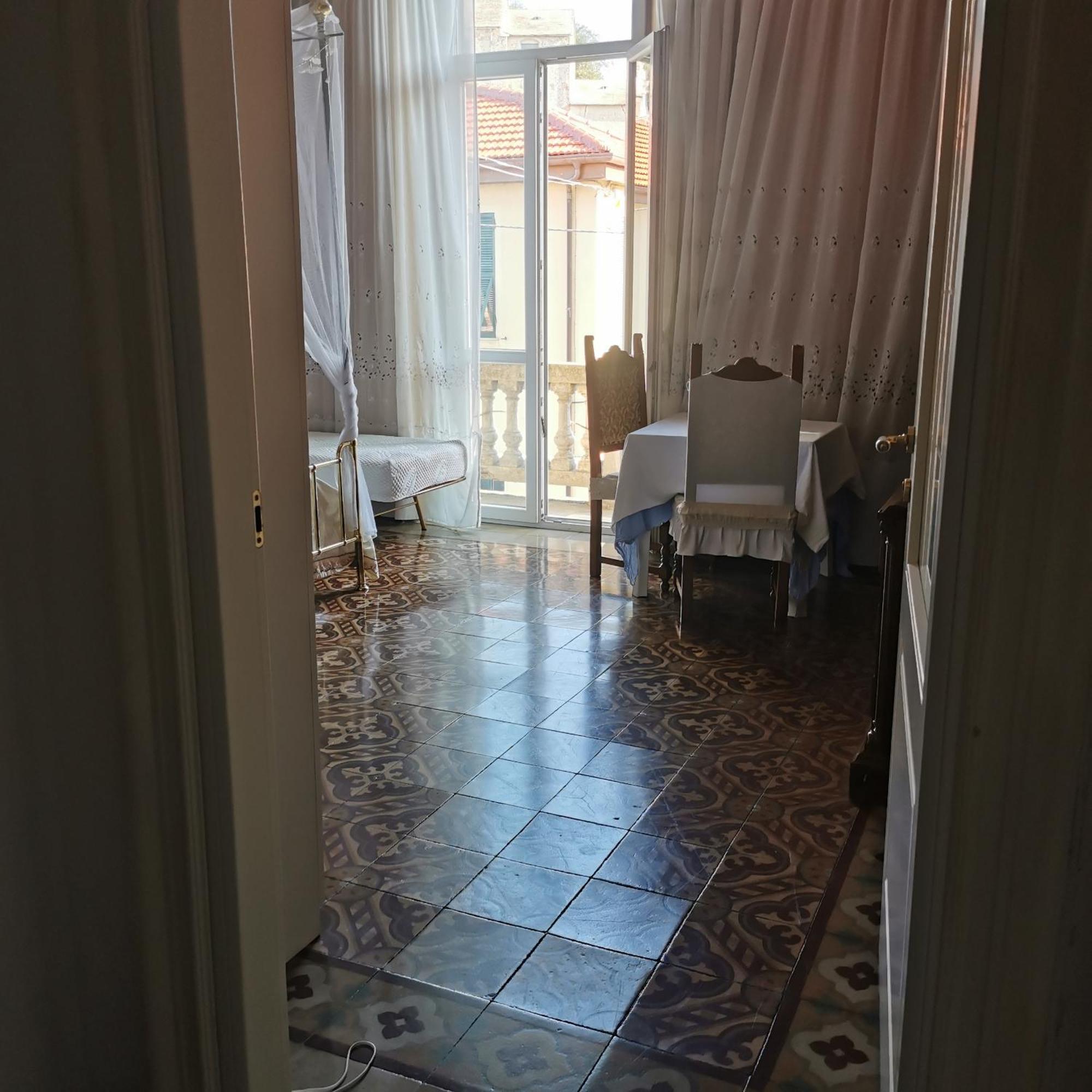 Albisola Bed And Breakfast Albisola Superiore Exterior foto